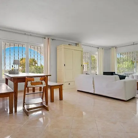 Villa Heismax Ref #40