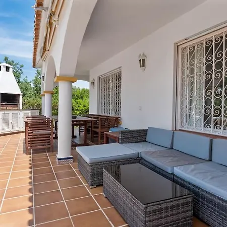 Heismax Ref #40 Villa