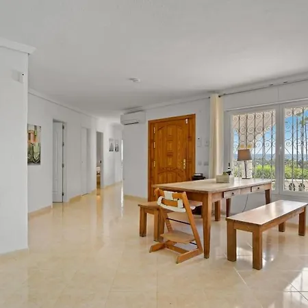 Villa Heismax Ref #40 *