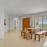 Villa Heismax Ref #40 *
